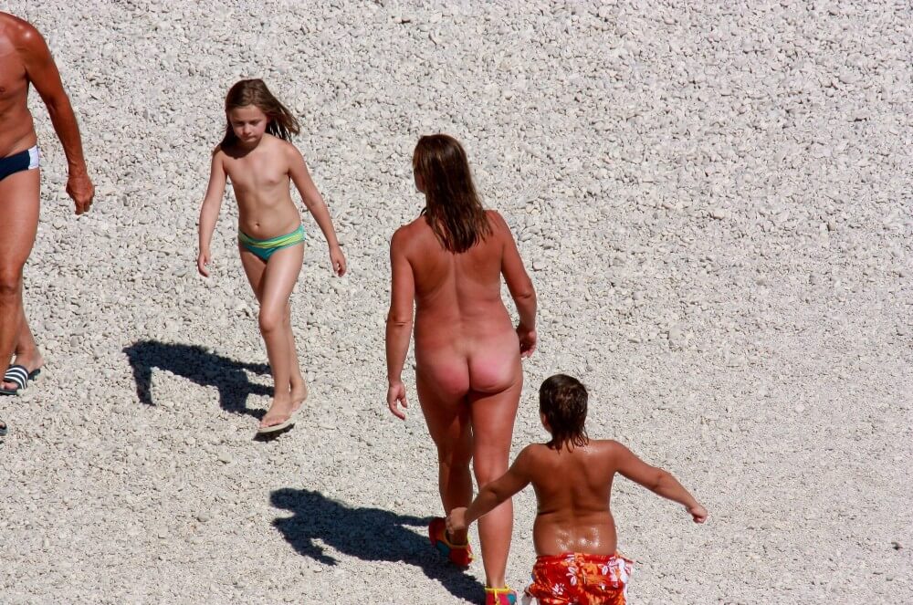 Naturism photo gallery # 8 Nudism naturism club