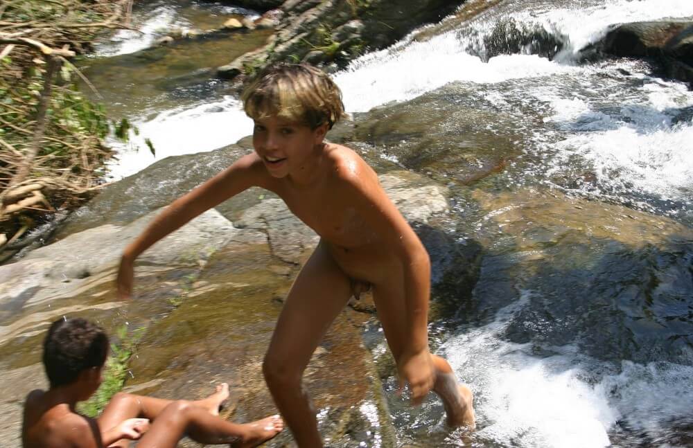 Brazilian Cliff Slide pics Nudism naturism club