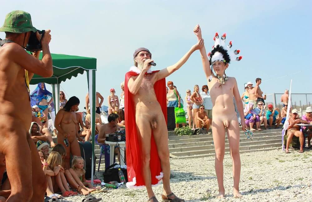 Native Headdress Dance pics Nudism naturism club