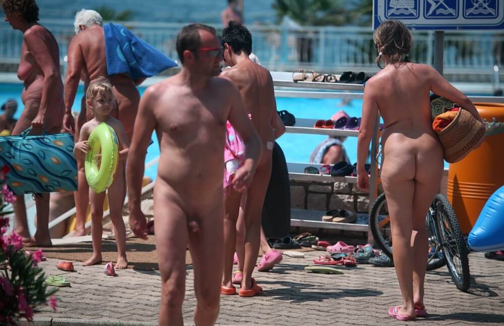Daytime Nudists Chill Out photos Nudism naturism club