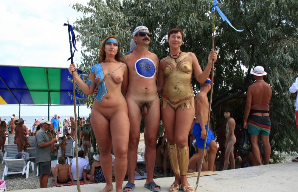 Three Painted Girl Poses pics Nudism naturism club