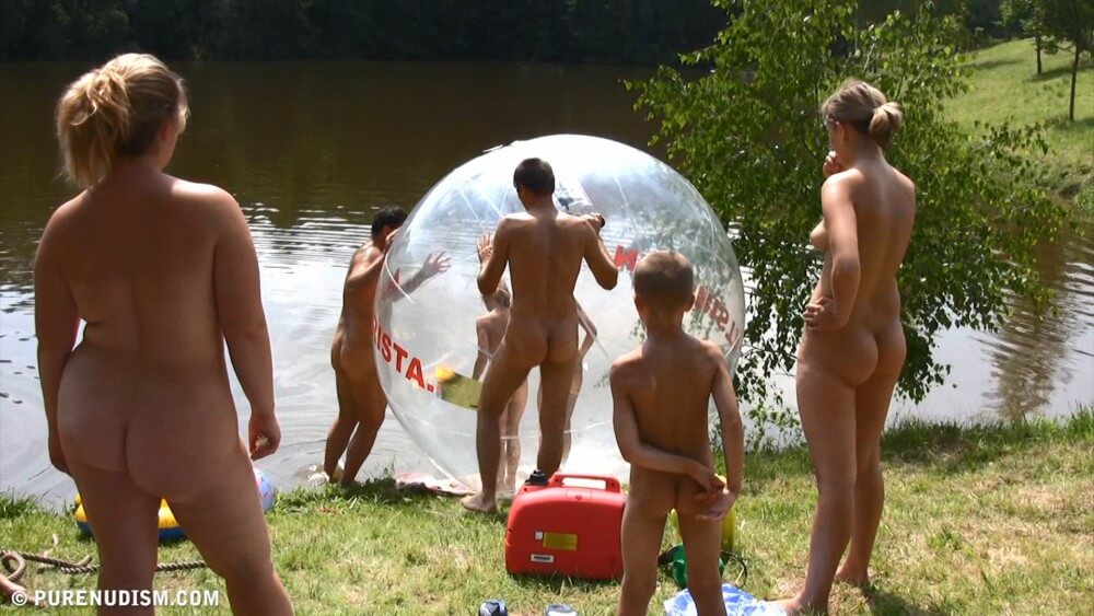 Aqua Nude Relaxation Full HD Nudism naturism club