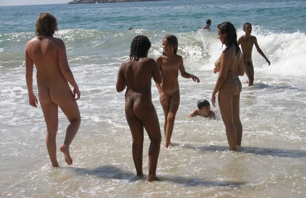 Brazils Water Refreshing pics Nudism naturism club
