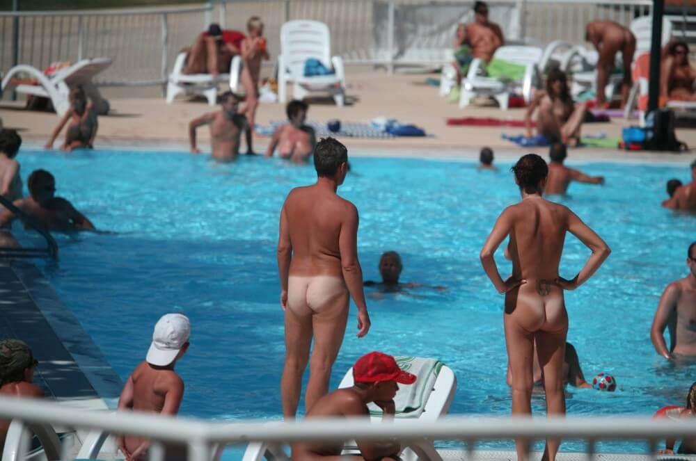 Pool-Shore Group Exercise Nudism naturism club