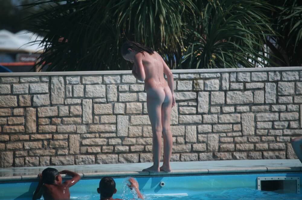 Naturist Pool-Side Singles pics Nudism naturism club