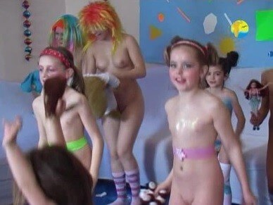 Naturism Freedom: Disco Nudism naturism club