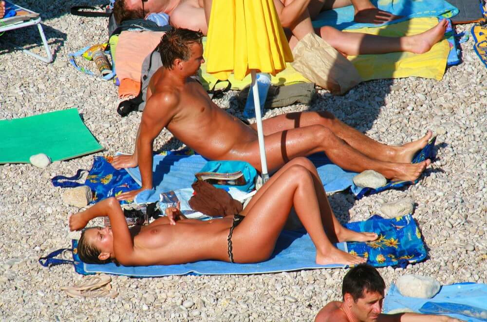Ula FKK Bikini Couples Day pics Nudism naturism club