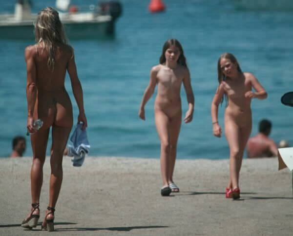 The nudism country photos Nudism naturism club