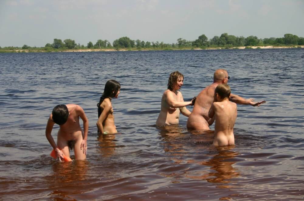Kiev Water-Front Bathing pics Nudism naturism club