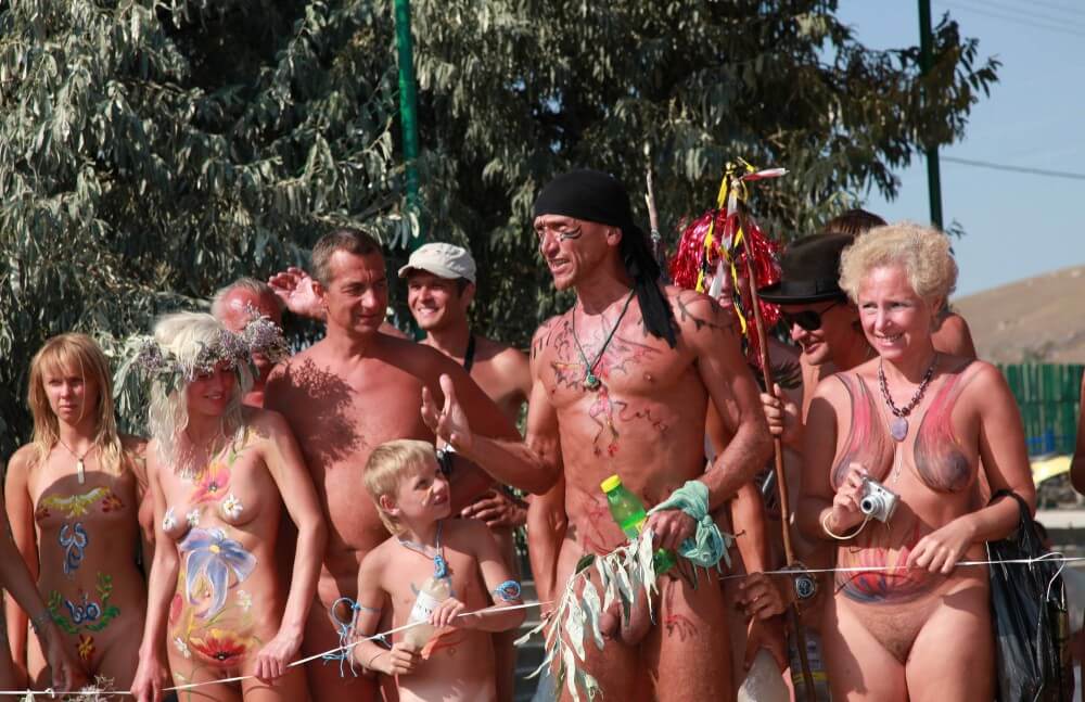 Naturist Day From Behind pics Nudism naturism club