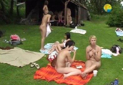 Naturist Freedom: Cottage Picnic Nudism naturism club