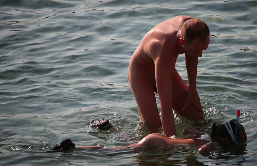 Father Floats His Daughter pics Nudism naturism club