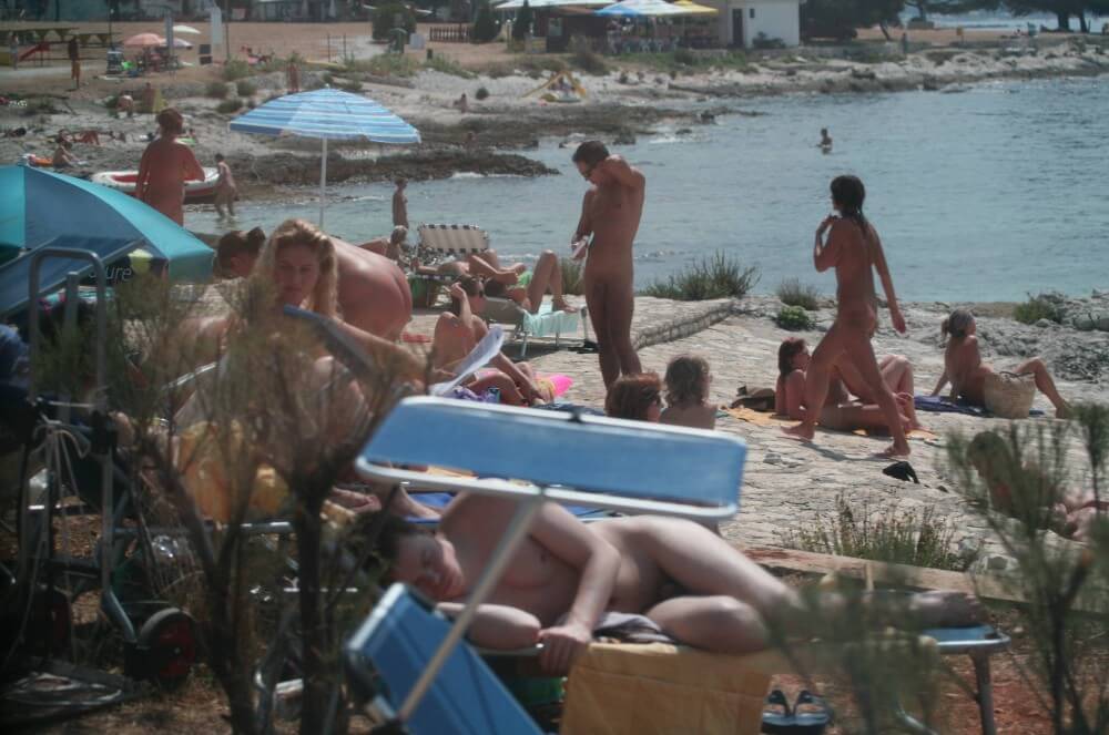 Nuda Beach Wide Outlook pics Nudism naturism club