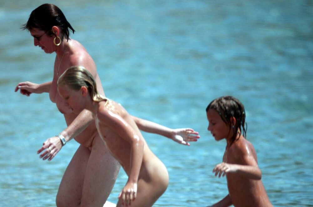 Running From the Waters pics Nudism naturism club